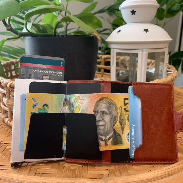 Slim Pop Up Wallet